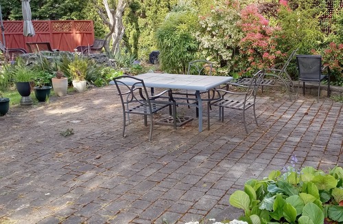 Cordova Bay Apartment | #102 Mysty Woods - 2 Bedroom Garden Suite