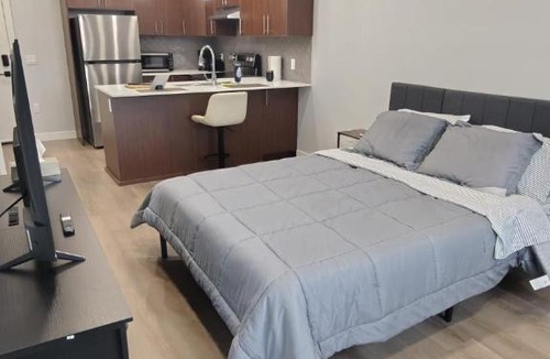 Cochrane Apartment | 1111 Ocgrow Reserve - Luxury 5 Star