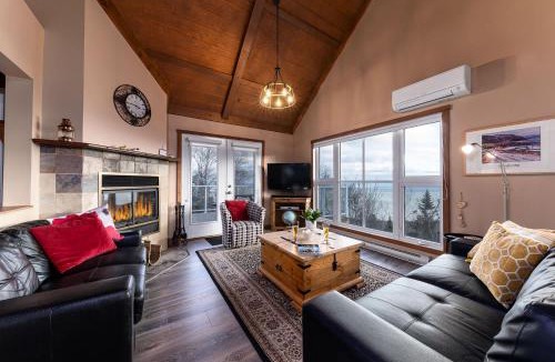 Petite-Riviere-Saint-Francois Ski Chalet | 14 guests with SPA - Chalet LaPaix-Ski