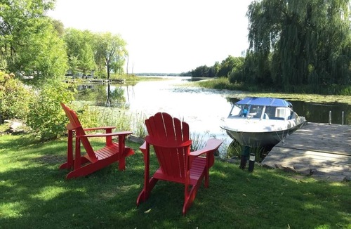 Delta House | 1853 Kingsgate Lakehouse-Spacious Historic Escape