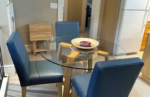Shaughnessy Apartment | 1BR Coach-house, Prime Location