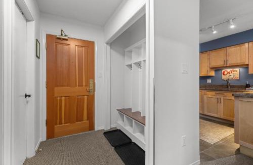 Upper Village Apartment | 1BR + Sofa Bed | Greystone Lodge | Ski in/Ski out | Pool & Hot Tub | Epic Locations
