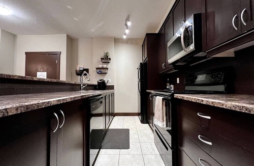 Fernie Condo | 2 Bed, 2 Bath Condo w/Gas FP & Heated Parking!