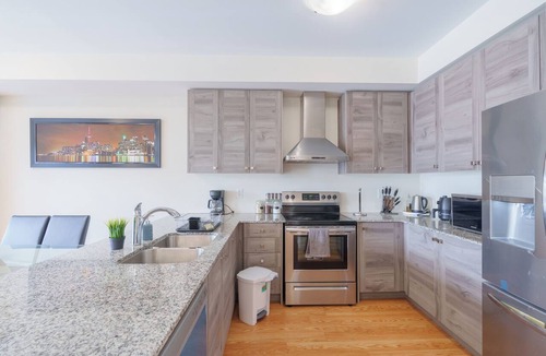 Brampton House | 2 Bedroom plus Den short drive to wonderland and Toronto