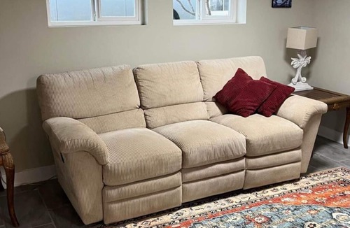 Fairfield House | 2 Bedroom plus large Den near Dallas Road