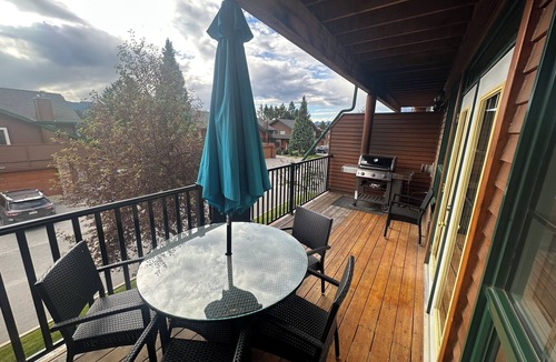 East Kootenay Condo | 2 minutes to the Fairmont hot springs ! Large family cozy condo unit.