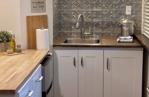 Harrison Hot Springs Hotel | 2 person jacuzzi suite with fireplace and kitchenette, 2 minute walk to the lake