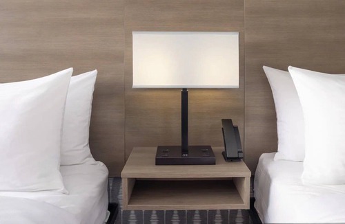 Prudential - St. Botolph Hotel | 2 Pet-Friendly Stay in Boston near Franklin Park Zoo - 2.7 miles | Free Parking