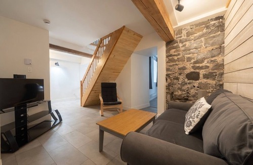 Old Quebec Apartment | 2 Renovated Bedrooms | Historic + Modern Charm in the Heart of Old Quebec