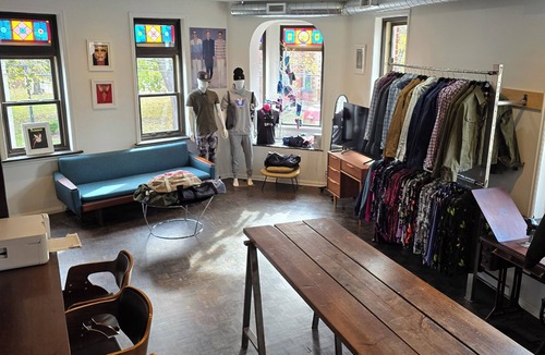Corktown Apartment | 2 Storey, 2 BR Designer Loft/Clothing Studio