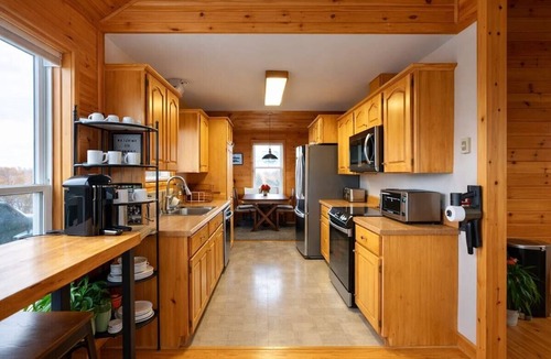 Terence Bay House | 270° Stunning Ocean View & 4 Private Epic Gardens!