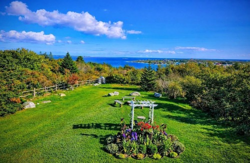Terence Bay House | 270° Stunning Ocean View & 4 Private Epic Gardens!