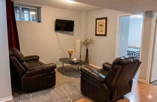 Brantford House | 2BR Basement Suite Kitchen Smart TV Free Parking