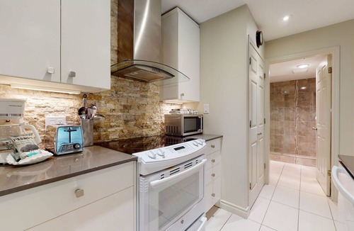 Blueberry Hill Condo | 2BR | Ironwood | Fireplace | Common Area Hot Tub | Private Patio | Parking