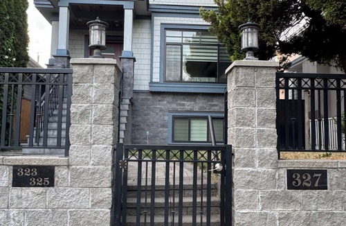Vancouver South House | 2BR Modern Suite - 20 mins to Downtown