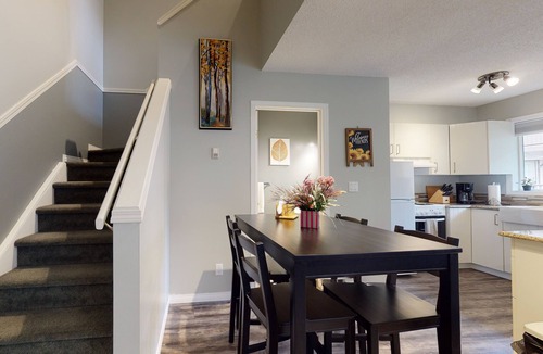 Harvie Heights House | 2BR - Spacious Townhouse - Banff Boundary Lodge