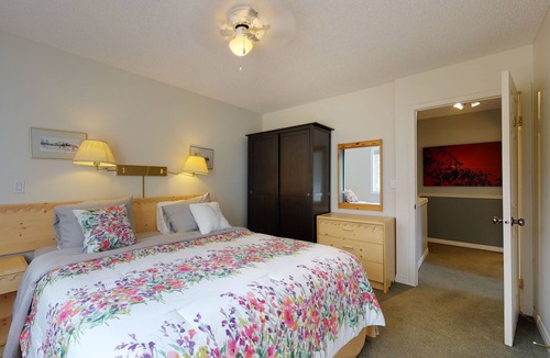 Harvie Heights House | 2BR - Spacious Townhouse - Banff Boundary Lodge