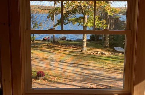 Raymond House | 3 Bedroom Cozy Vacation Home on Beautiful Panther Pond in Raymond, Maine