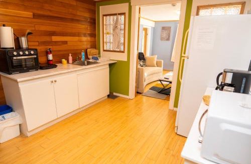 Whitehorse House | 3 Bedroom Gardenside Downtown Home
