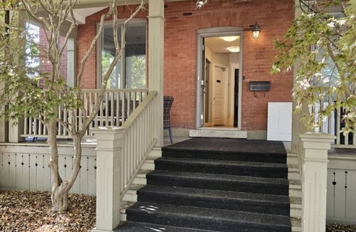 Stratford Apartment | 3 Bedroom in The Heart of Things