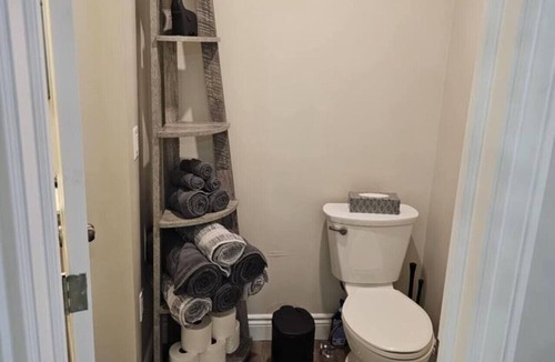 Stratford Apartment | 3 Bedroom in The Heart of Things