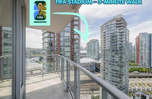 Crosstown Apartment | 3-Bedrooms premium apartemnt with stunning 180 water, mountain and city view Pool Hot Tub and Gym Heart of Downtown Skytrain 3mins walk to NEARBY STADIUM