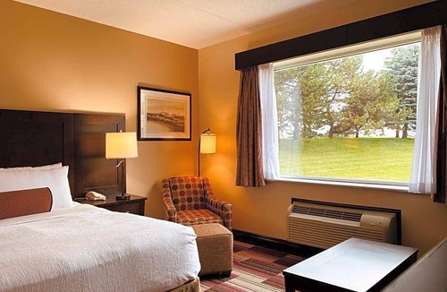 London Hotel | 3-Star Hotel ∙ Best Western Plus Stoneridge Inn & Conference Centre London Ontario