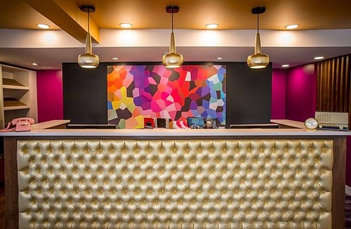 Kelowna Central Business District Hotel | 3-Star Hotel ∙ Hotel Zed Kelowna