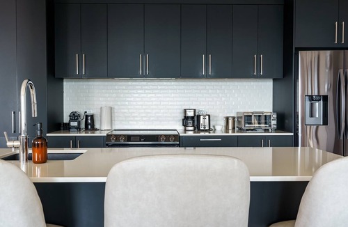 Baie-St-Paul Apartment | 302 | Full View | See, Look, Admire | Pool & Gym