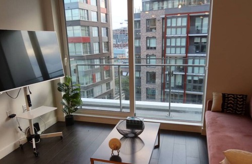 Southeast False Creek Condo | {30Days+} Scorpio Palace - 2 BDR 1 BATH @ Olympic Village