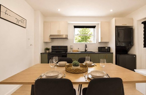 Maizerets Apartment | 3BR Boho Brand New Near All + Parking + AC | U7