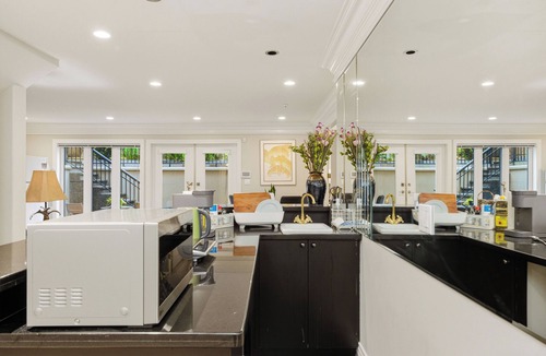 Arbutus Ridge House | 3BR Family Home | Easy Access to UBC & Downtown