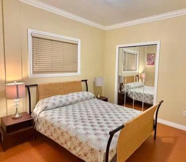 Seafair House | 3BR Spacious Living Space 1 Parking Private Entry