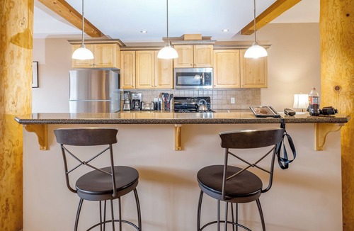 Rossland House | 4 BD/3.5BA Redstone Chalets D
