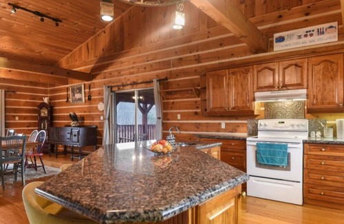 Front of Yonge Cottage | 4-Season Lakefront Cottage With Pool and Hot Tub for large groups!
