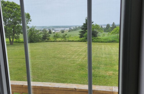 Fairview House | 4Bd, 3 bath, 30 min to Cavendish & Ch'town
