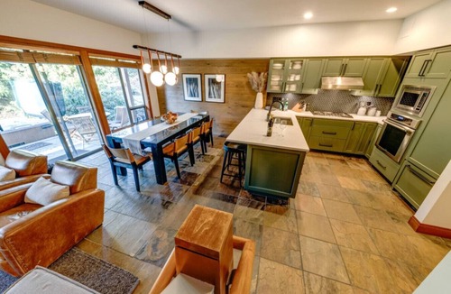 Village North Villa | 4BD Village Townhome/Private Hot tub