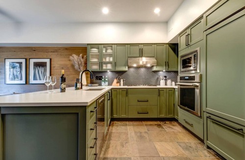 Village North Villa | 4BD Village Townhome/Private Hot tub