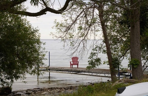 Milford House | 5 Bdrm w/private beach amazing lake views