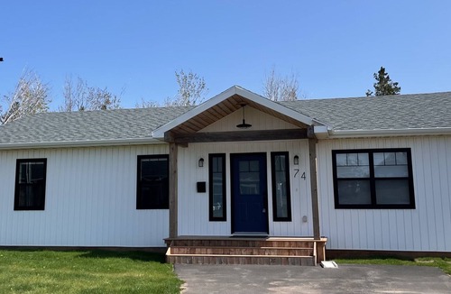 North Rustico House | 5 Bedroom, 2 Bathroom Executive Home In The Heart Of North Rustico