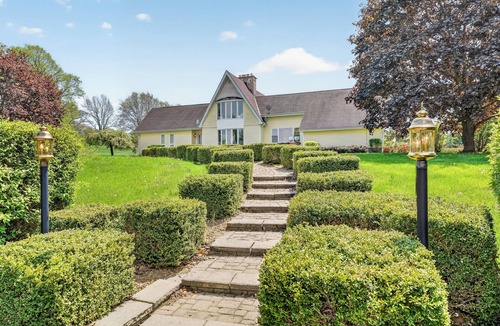 Quinte West House | 5BR Private Luxury Estate w/Pool, Hot Tub & Views
