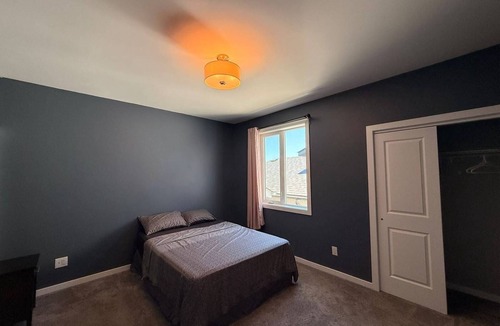 Steinbach House | 6 Bedroom spacious house