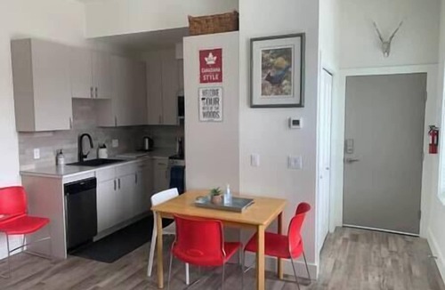 Fernie Hotel | 6 min to Ski Hill/New & Modern/In Town