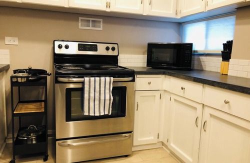 Southwest Calgary Condo | 6th Floor 2-Bedroom Condo with Parking