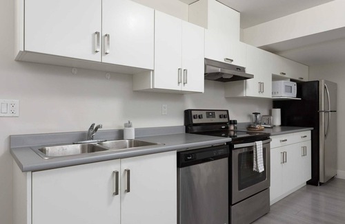 Lynn Valley Apartment | 995 Shakespeare