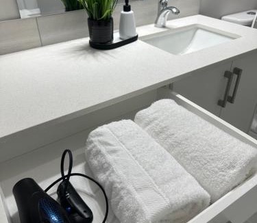 Calgary Apartment | A Luxurious Cozy Place