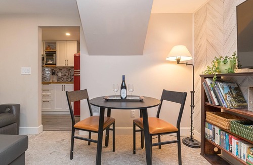 Saanich East House | A Modern 2BR Sanctuary on the Galloping Goose Trail