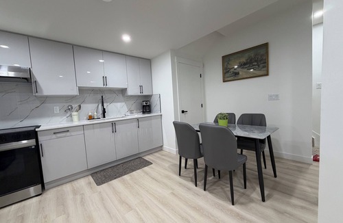 Southwest Edmonton House | A newly built cozy basement suite with one bedroom and 1 full washroo.