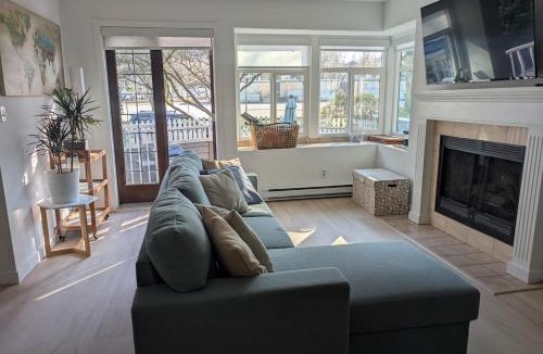 Mount Pleasant Apartment | A Peaceful Uptown Retreat - Easy Access Everywhere