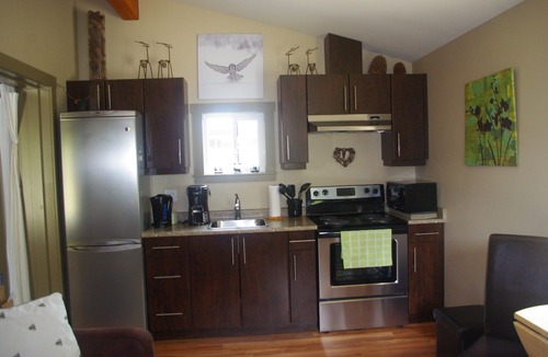 Port Renfrew Cottage | A Wild Coast Chalet ~ with sunny outlook and beautiful tree views